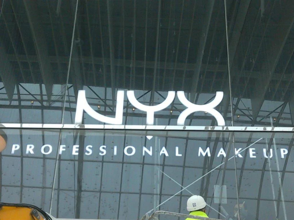 Enseigne bloc LED - NYX