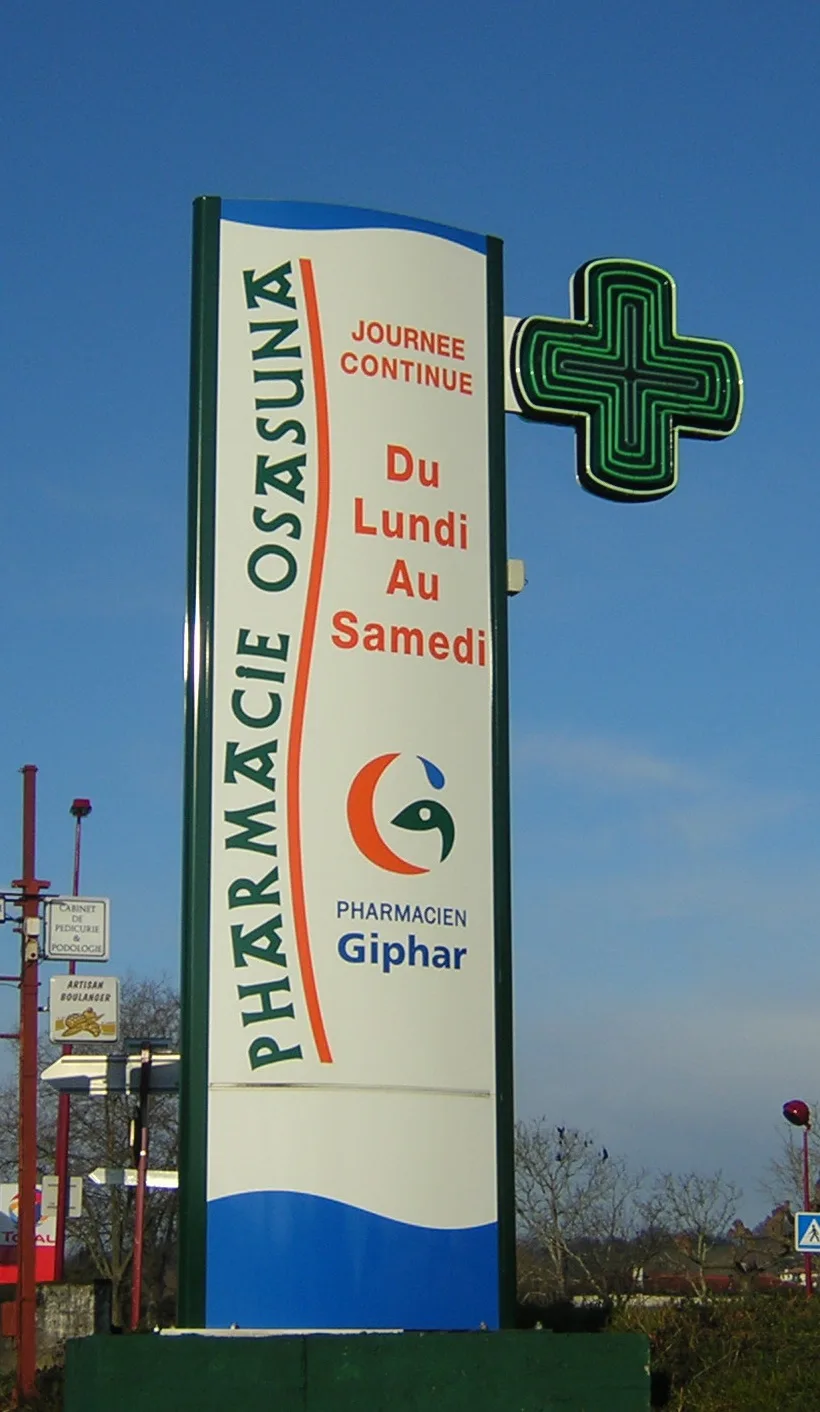 Totem pharmacie avec croix LED - Osasuna